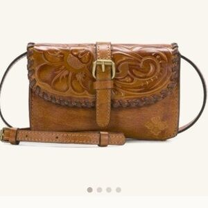 NWT Patricia Nash Torri Tooled Crossbody